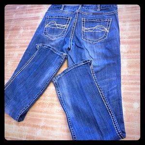 Cowgirl tuff jeans 29/35